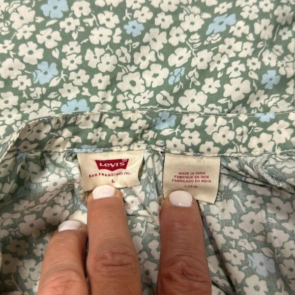 Levi’s WOMEN'S LAINEY Green Floral PRINTED COTTON BUTTON-FRONT TOP Sz Large - Picture 8 of 10